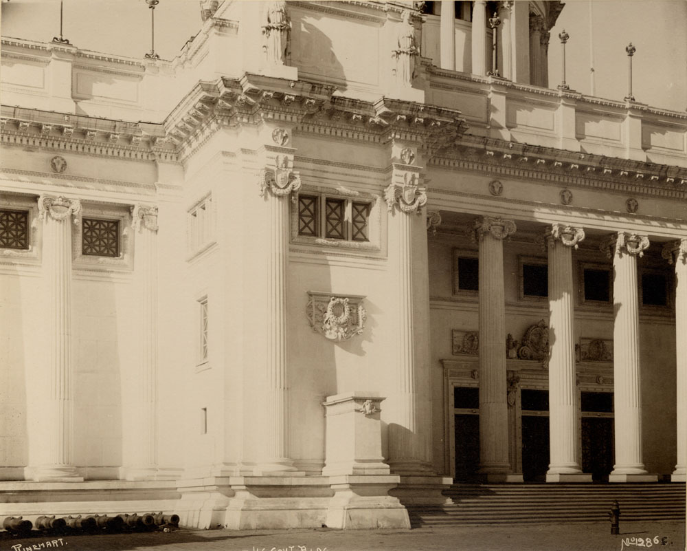 Detail of entrace of U. S. Government Building. Stairs, Corinthian pillars and pillasters, with festoons.