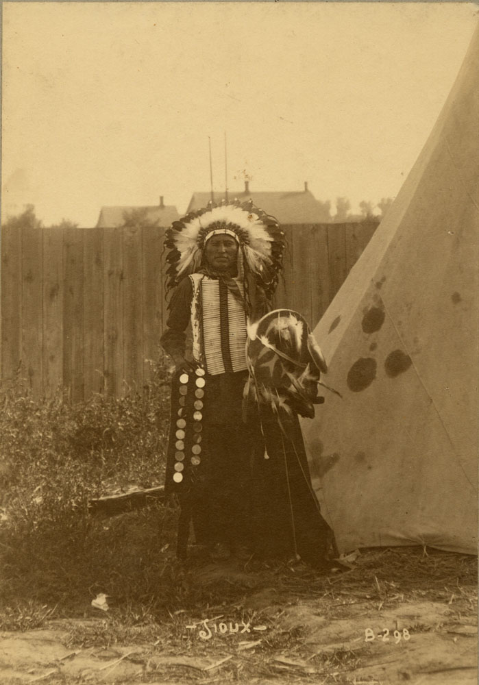 Chief Goes to War [Zuy-A-Hiyaya] (Sioux)