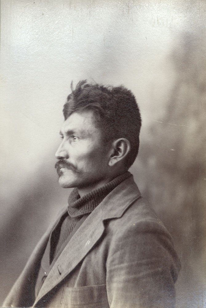 Doqlani (Chiricahua Apache) (Profile)